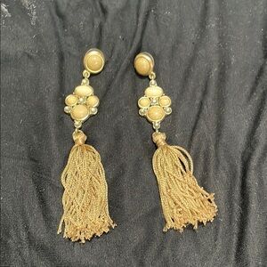 Chico’s tassel shoulder duster chandelier earrings